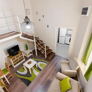  Apartment Downtown Greenie Ungarn