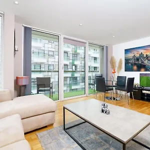 Cobalt Point 2 Apartment London