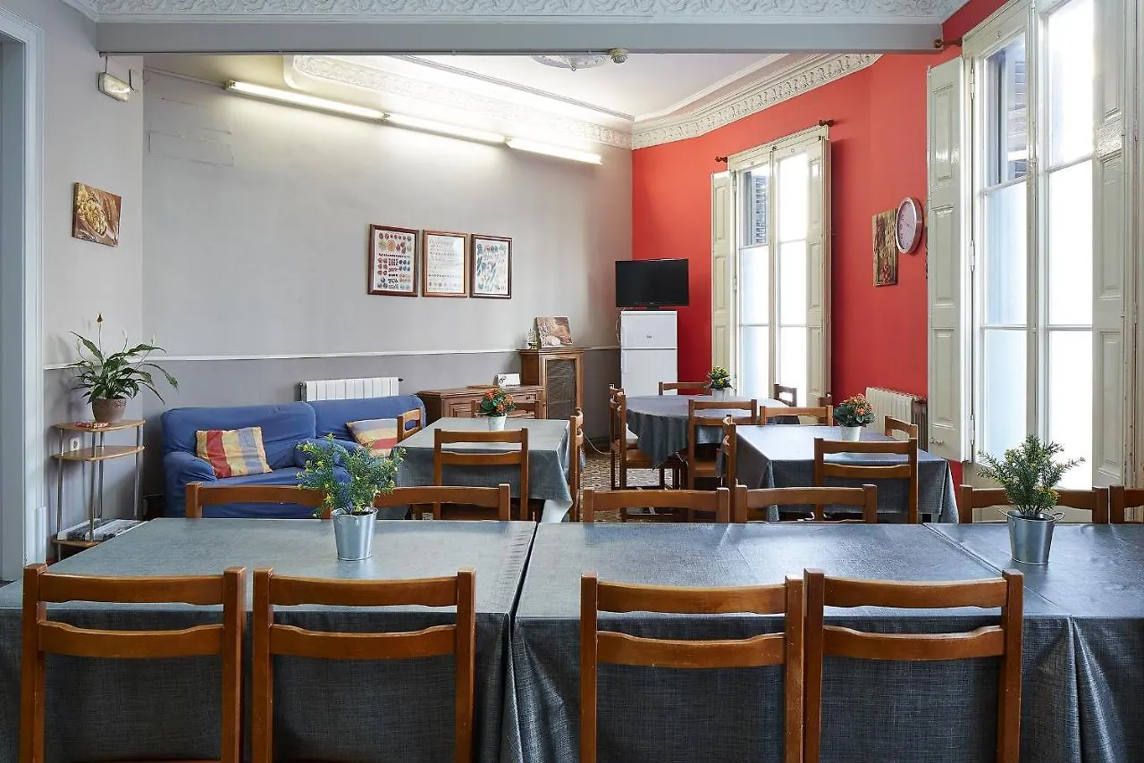 B&B Estudiantes Balmes Barcelona Apartment